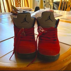 Raging Bull 5’s 6.5Y